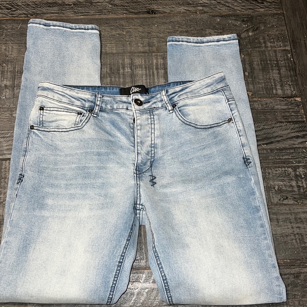 CLSC. SKINNY DEAM SZ 32